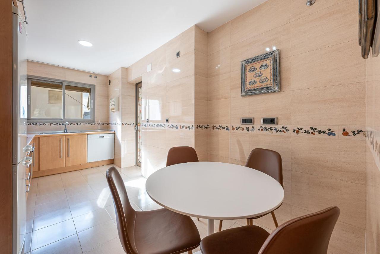797 - Bellagio: Beachfront Elegance With Indoor & Outdoor Pools * Benalmadena