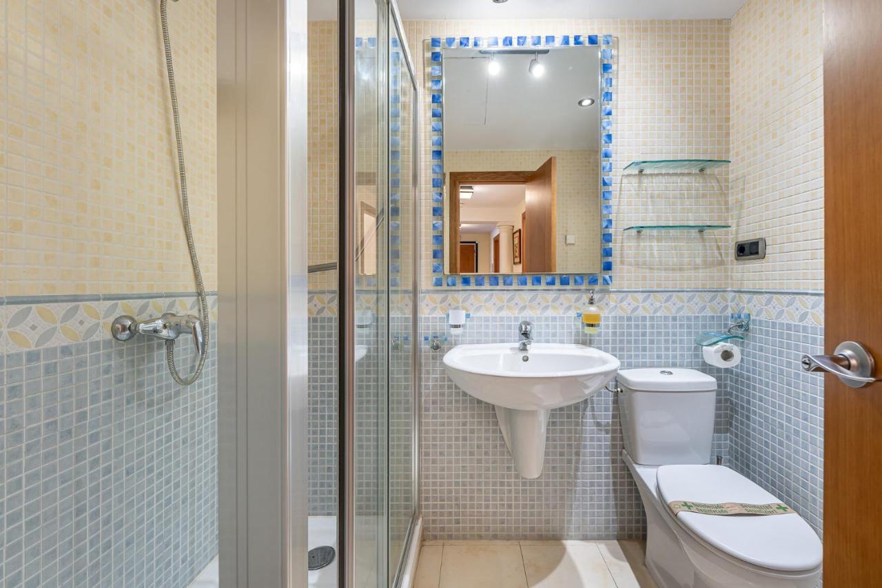 797 - Bellagio: Beachfront Elegance With Indoor & Outdoor Pools Benalmadena