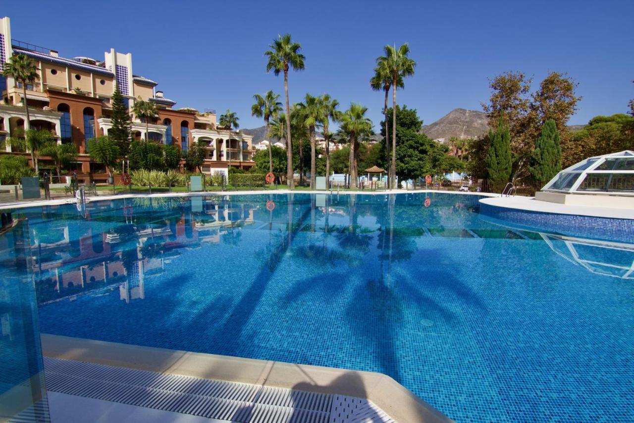 Apartment 797 - Bellagio: Beachfront Elegance With Indoor & Outdoor Pools *