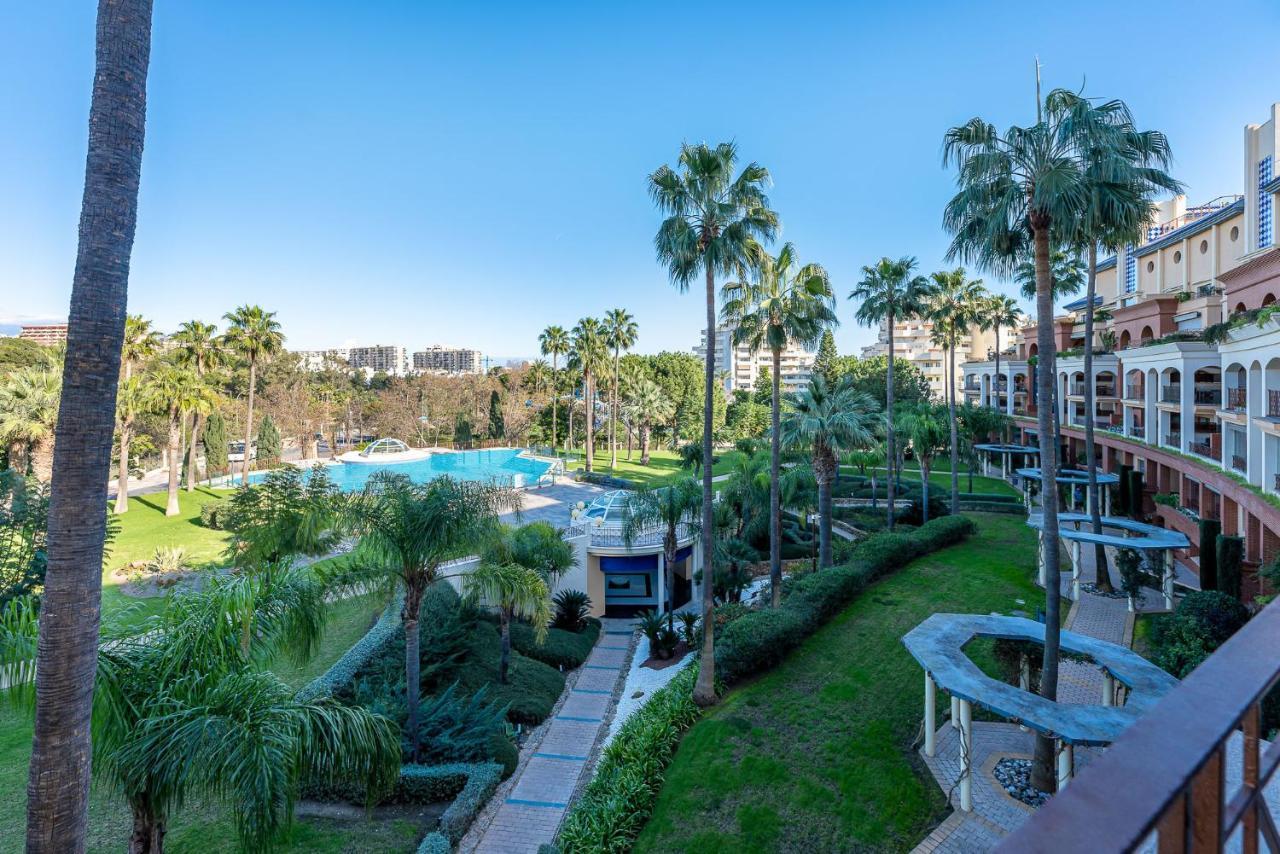 Apartment 797 - Bellagio: Beachfront Elegance With Indoor & Outdoor Pools *