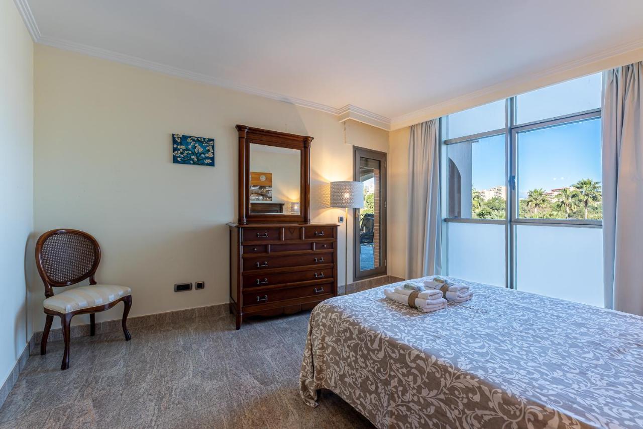 Apartment 797 - Bellagio: Beachfront Elegance With Indoor & Outdoor Pools *