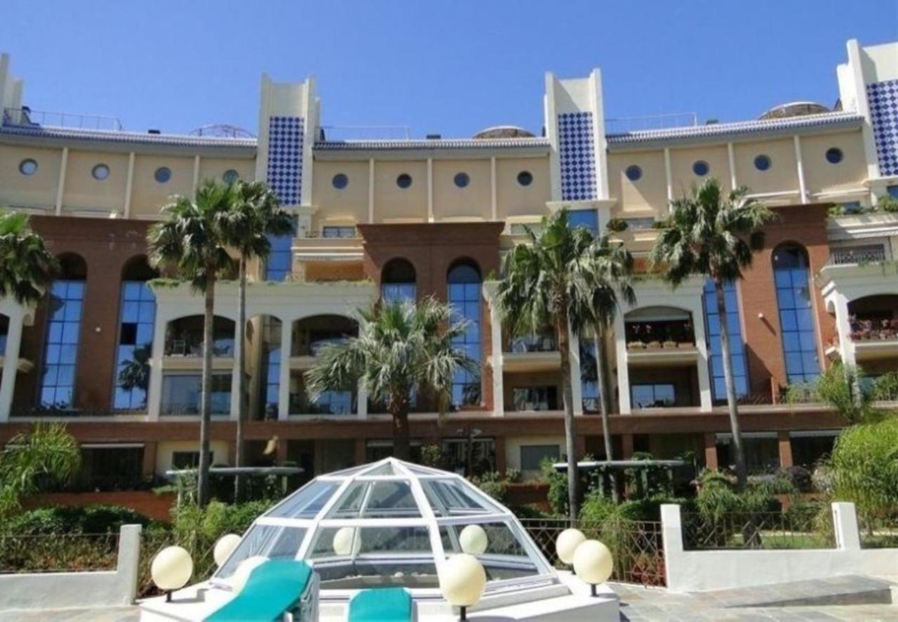 797 - Bellagio: Beachfront Elegance With Indoor & Outdoor Pools Apartment *
