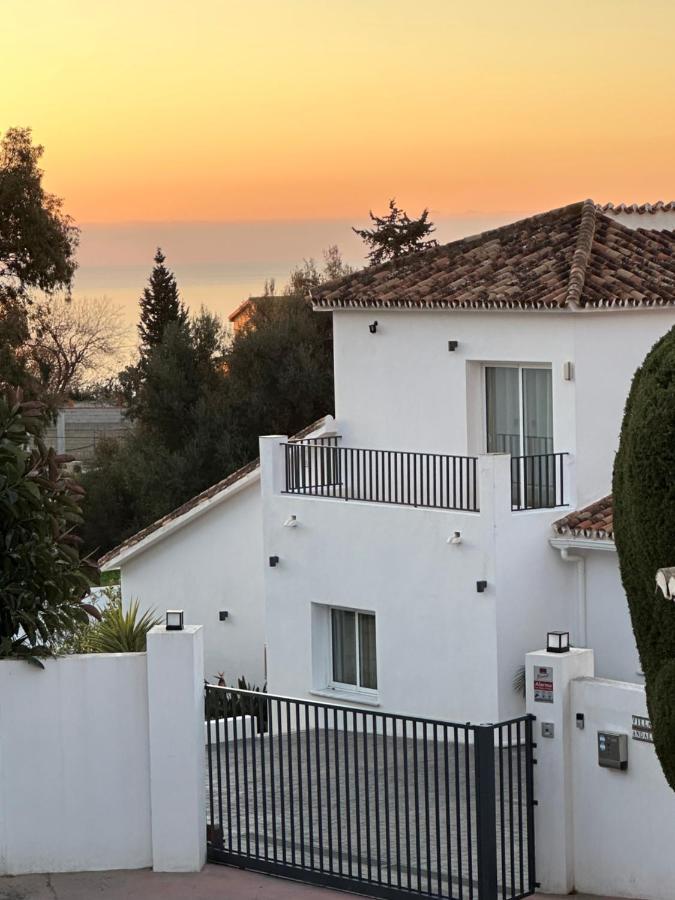 Villa Luxury Andalucia Seaview Private Pool Close To Centre *