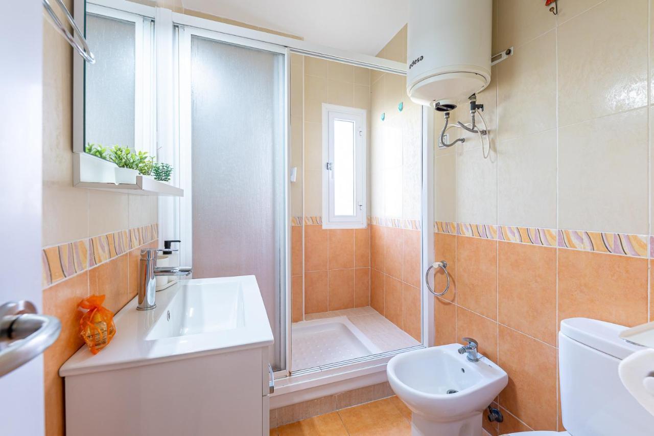 Apartment 797 Rentals- Comodo 4 En Hercules