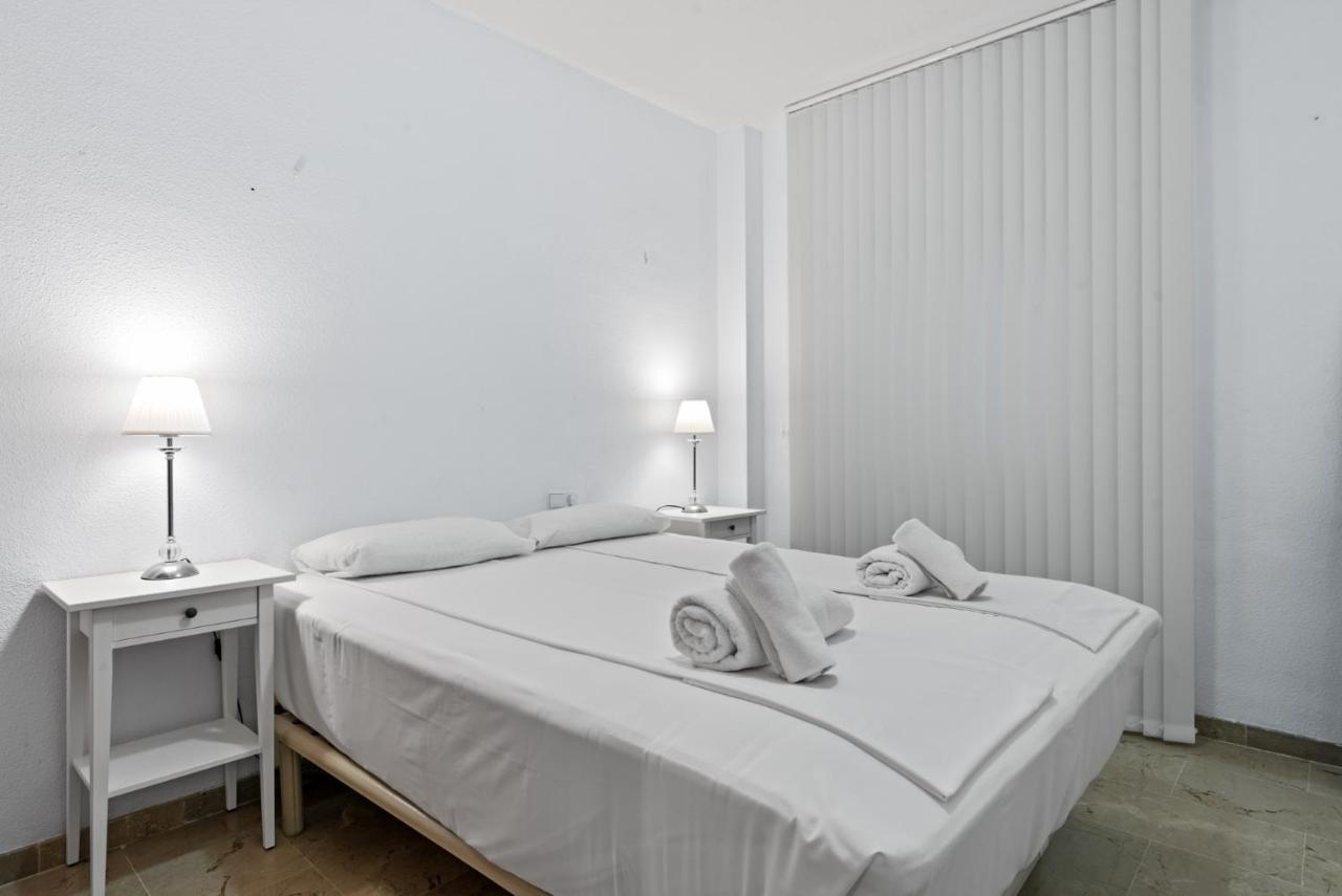 Marysol Beachclose With Pool By Costarentals - Ref 200 *