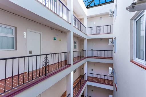 Sol Y Miel Guest house 2*