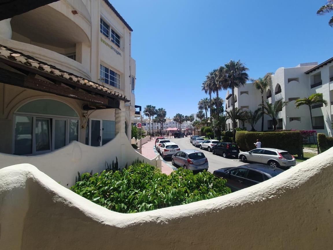 Apartment En Puerto Marina. *