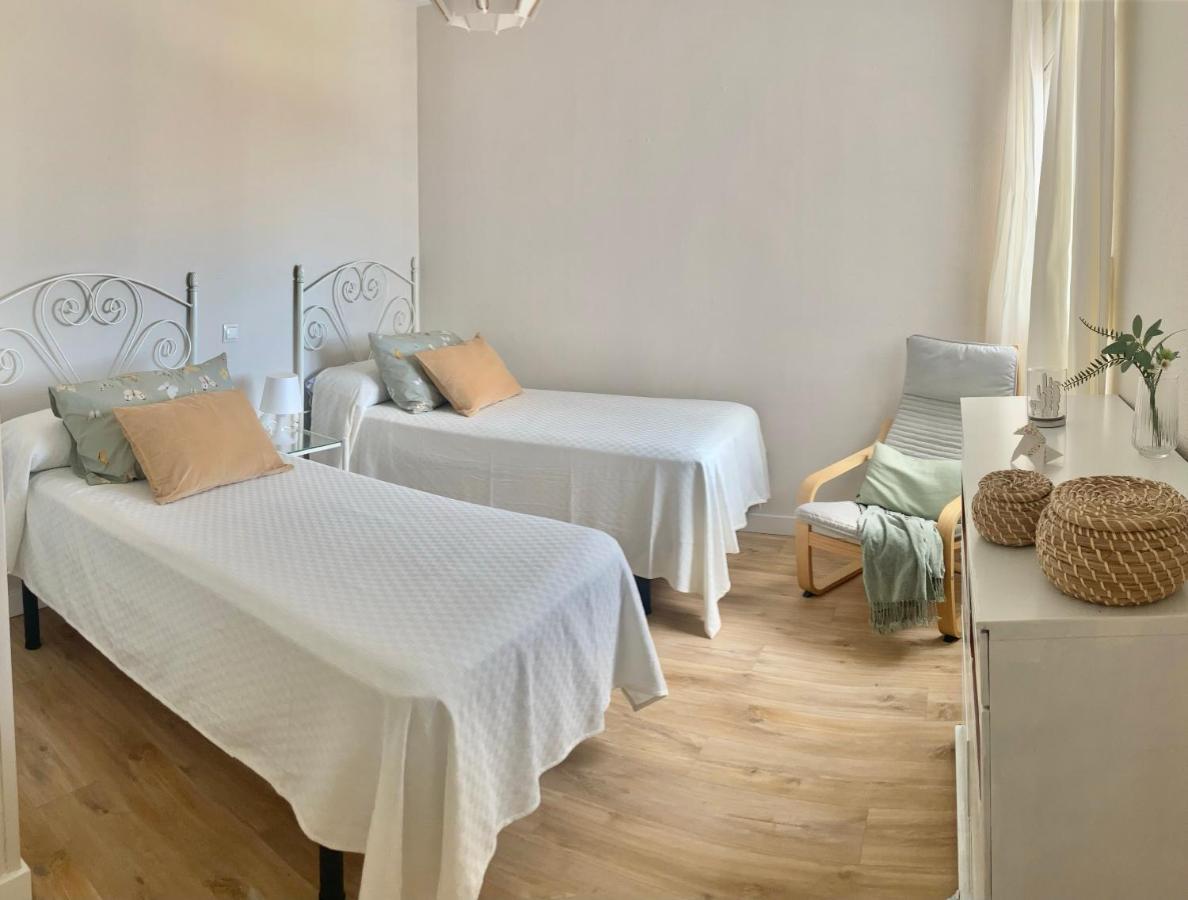 Alay Puerto Marina Apartment *