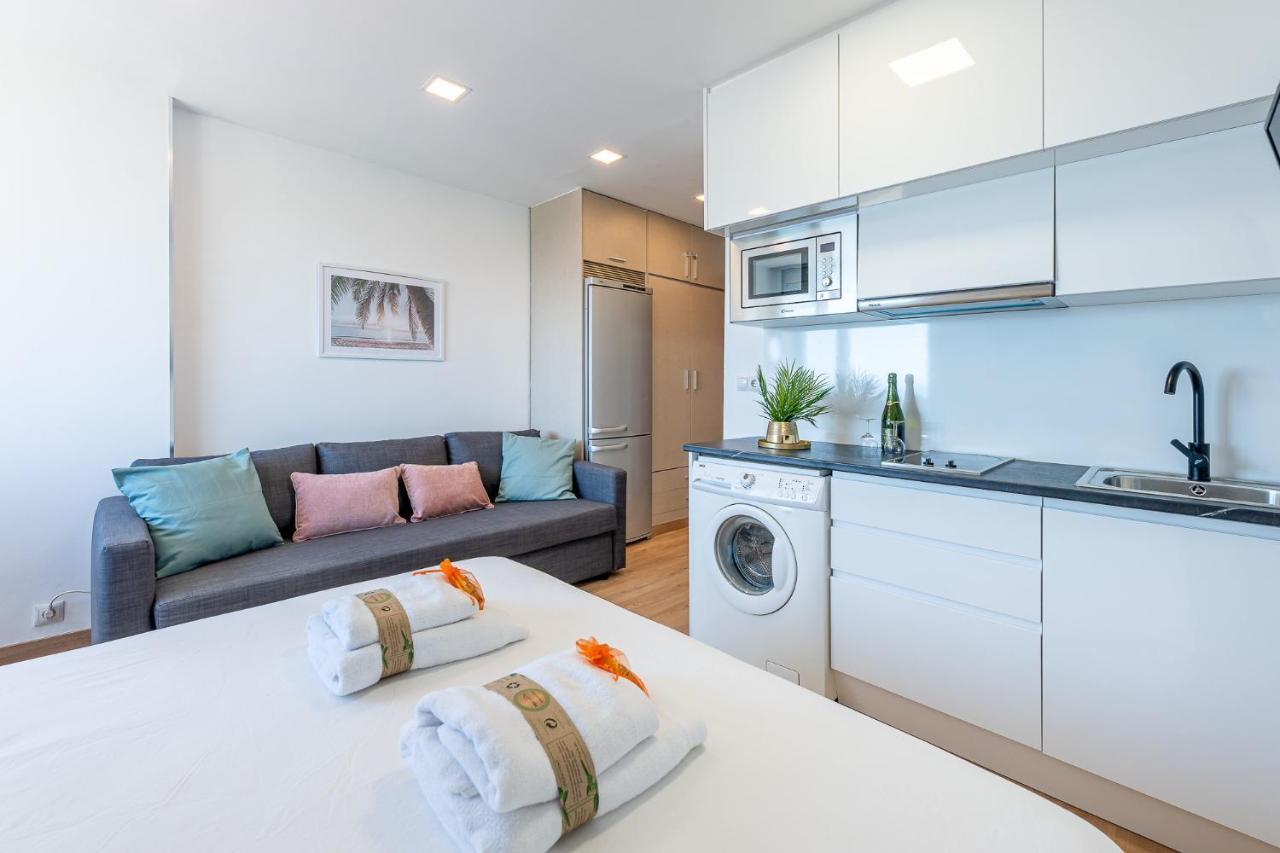 797 Rentals- Estudio En Naciones Con Vistas Al Mar *