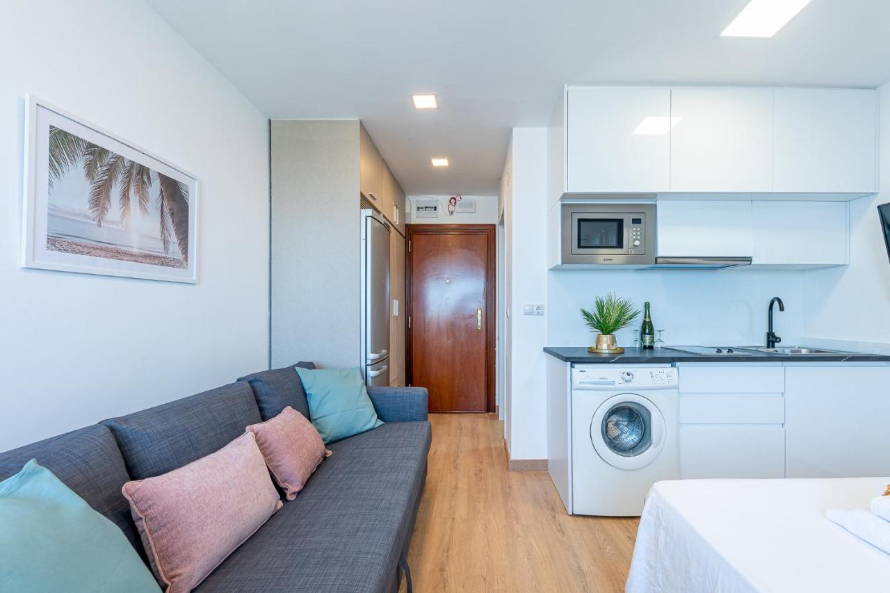 797 Rentals- Estudio En Naciones Con Vistas Al Mar