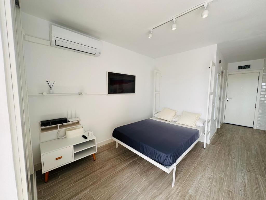Modern White Apartment Benalmadena