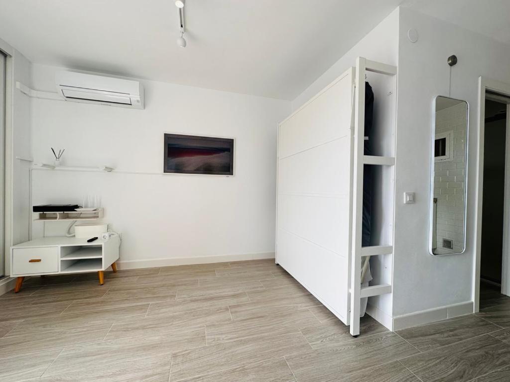 Apartment Modern White Benalmadena