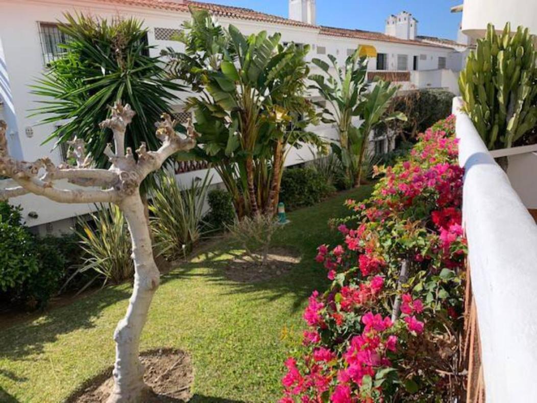 Pueblo Del Parque Avec Belle Terrasse *