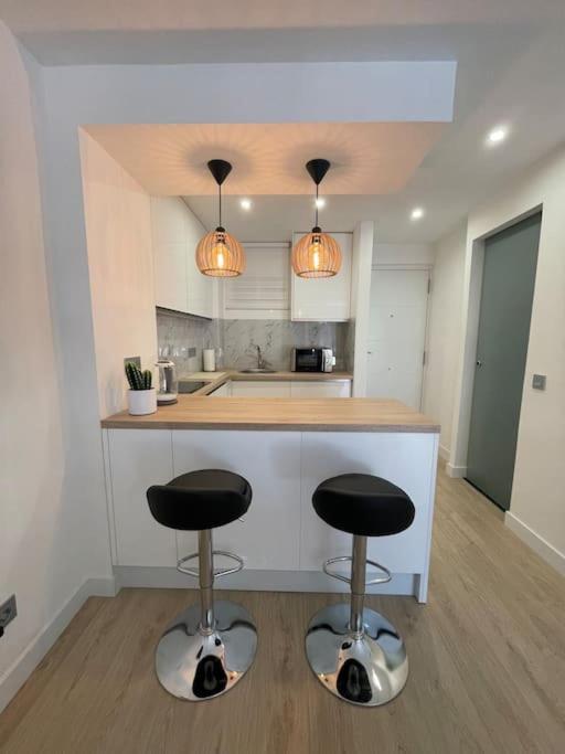 Exclusivo Estudio Piscinas, Conserjeria 24 H *