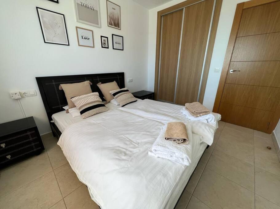 With Beautiful Sea View Apartment