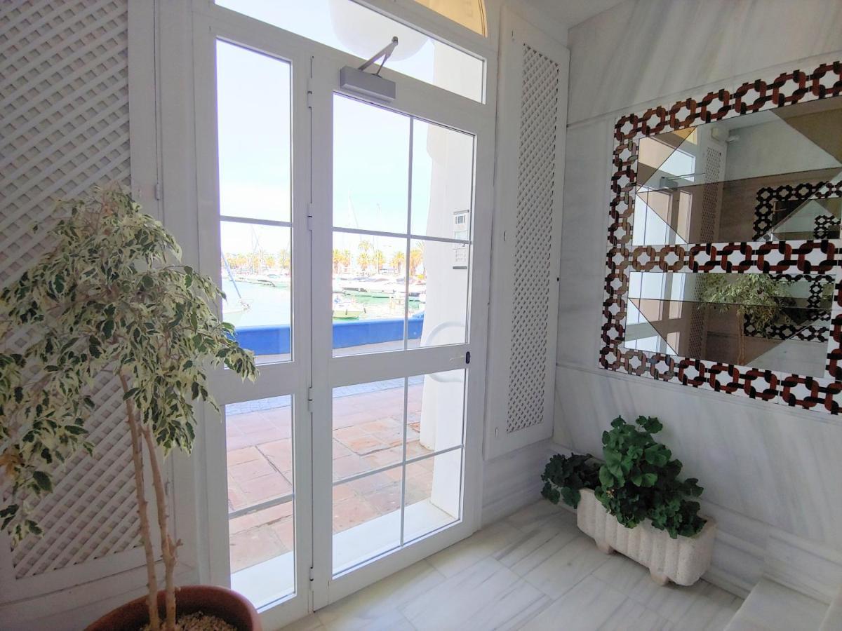 Apartment Holiday Puerto Marina - Costa Del Sol Real Estate
