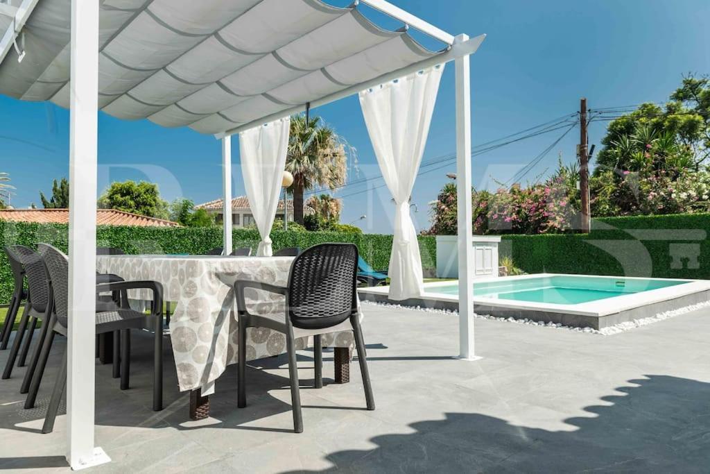 With Private Heated Pool By The & Port - By Rems *