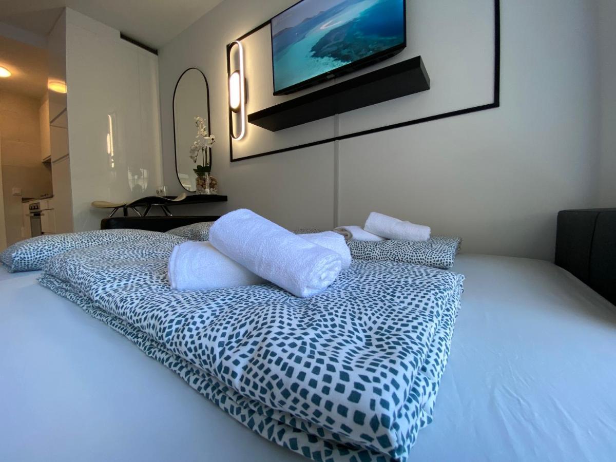 Appartement Modern Sea View In Benal