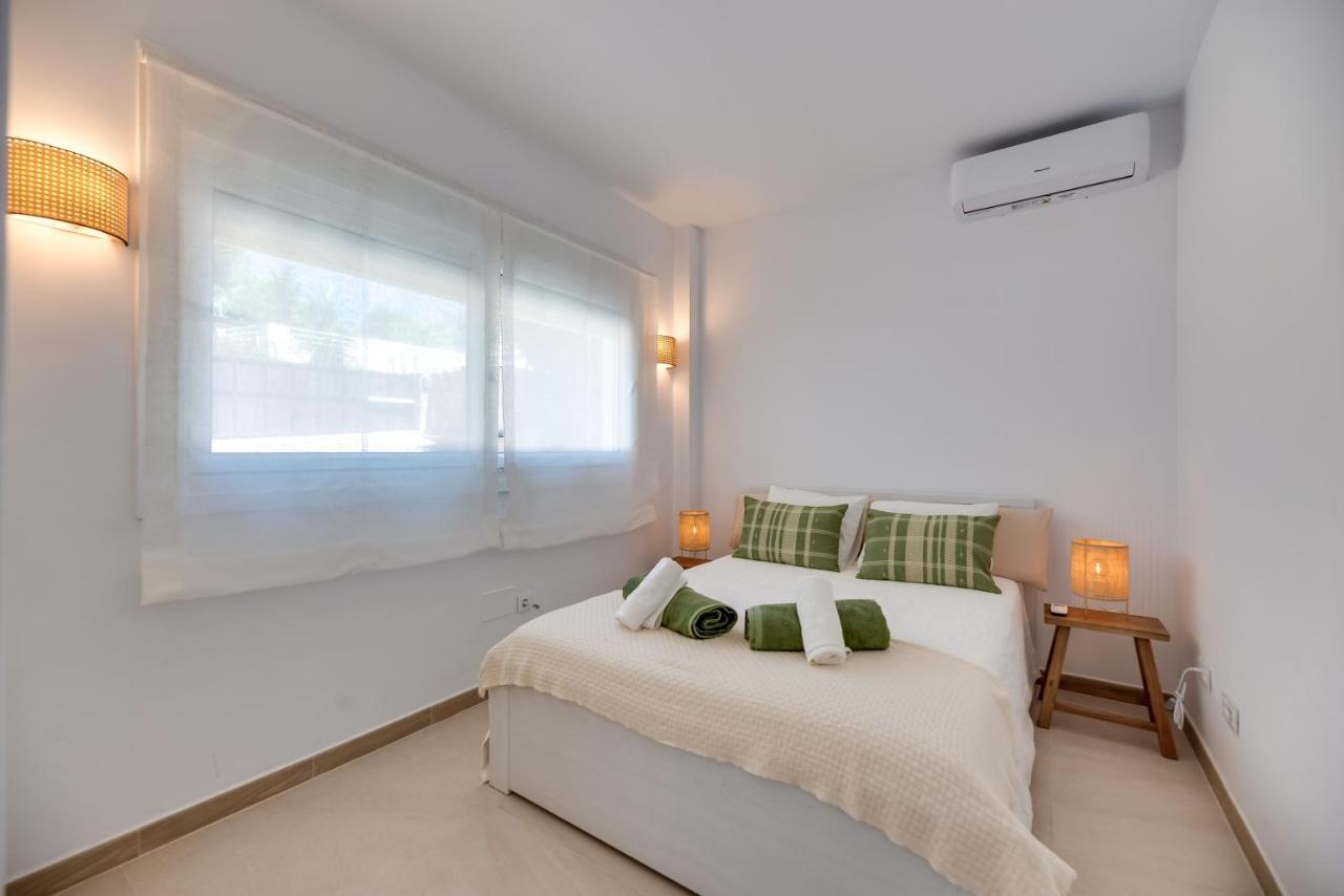 Villa Vb Higueron 4bdr W Pool & Ping Pong