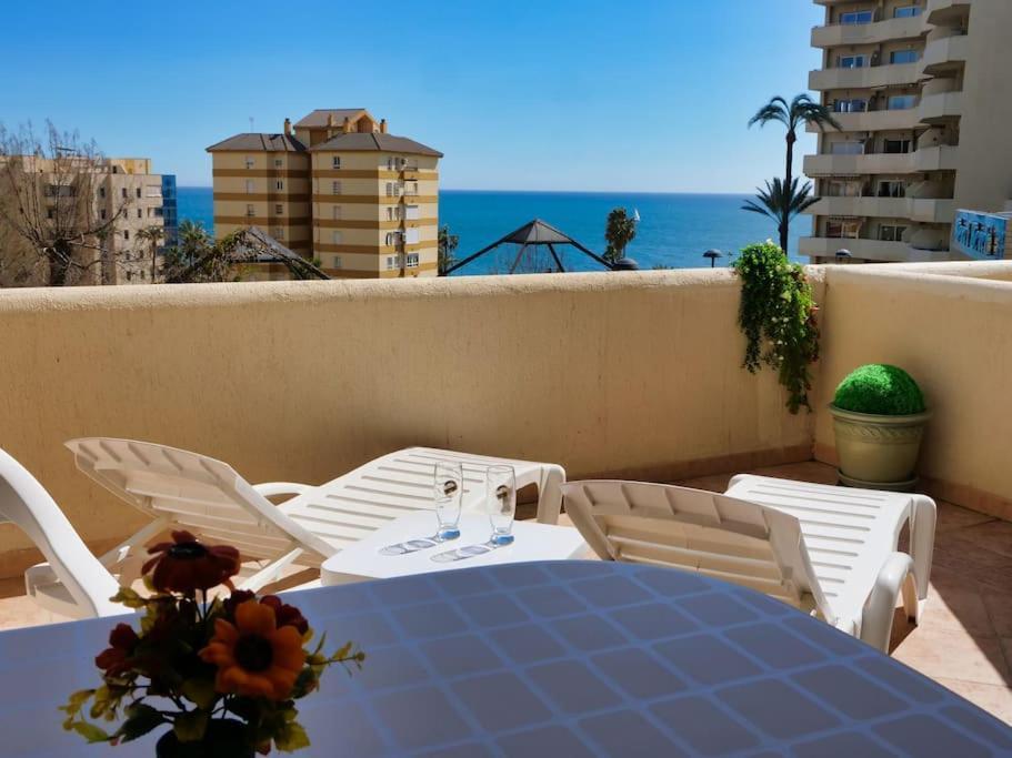 New In Resort, With Water Park Apartamento Benalmádena