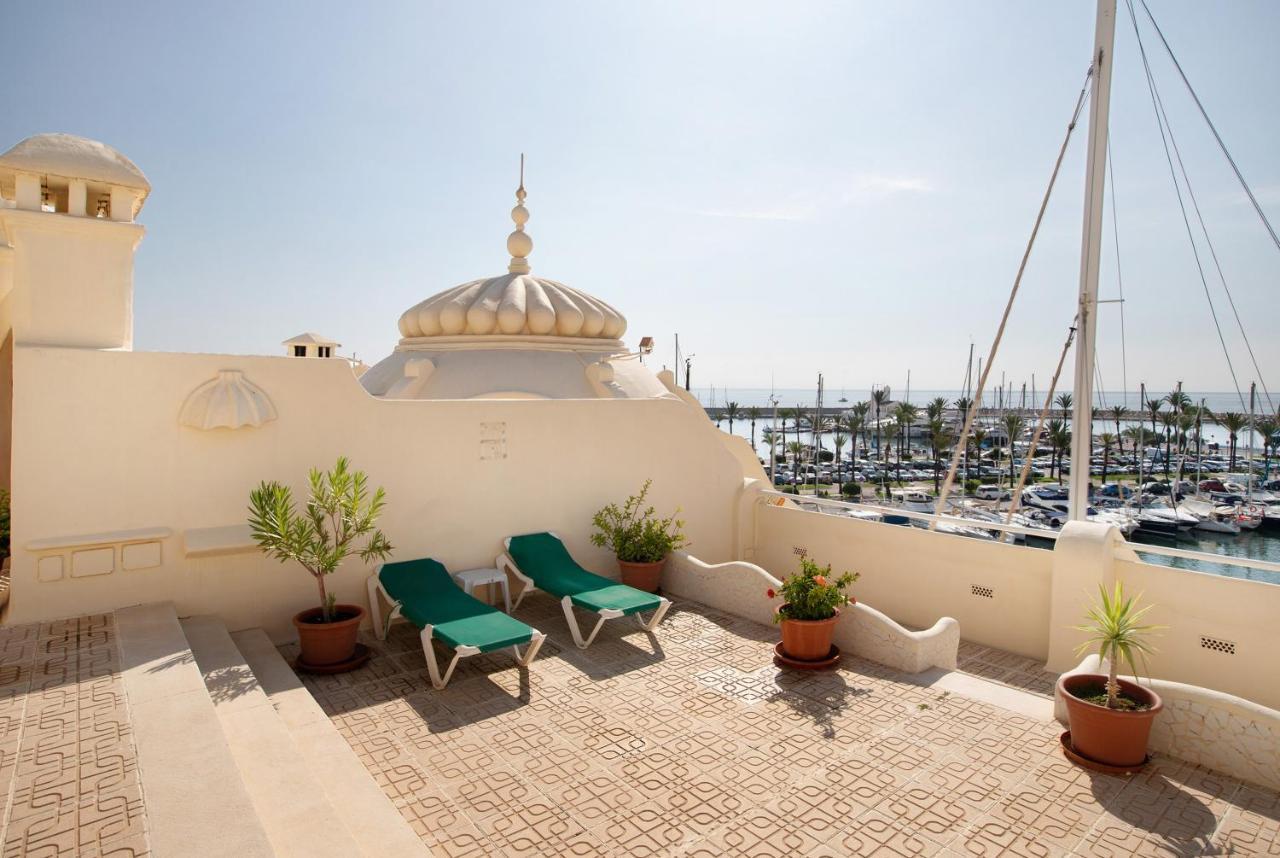Puerto Marina Luxury Apartment