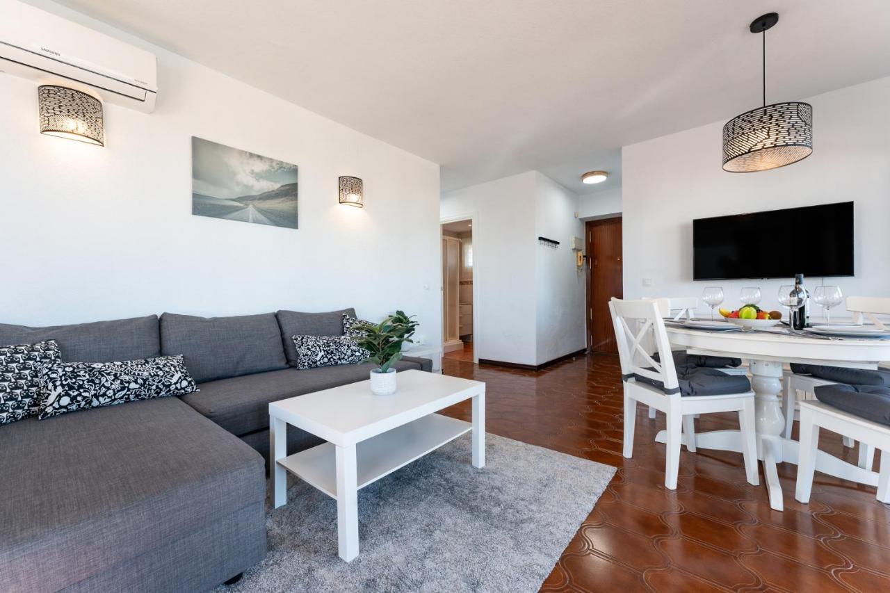 Apartment Sunny 2br Pool Terrace Seaview