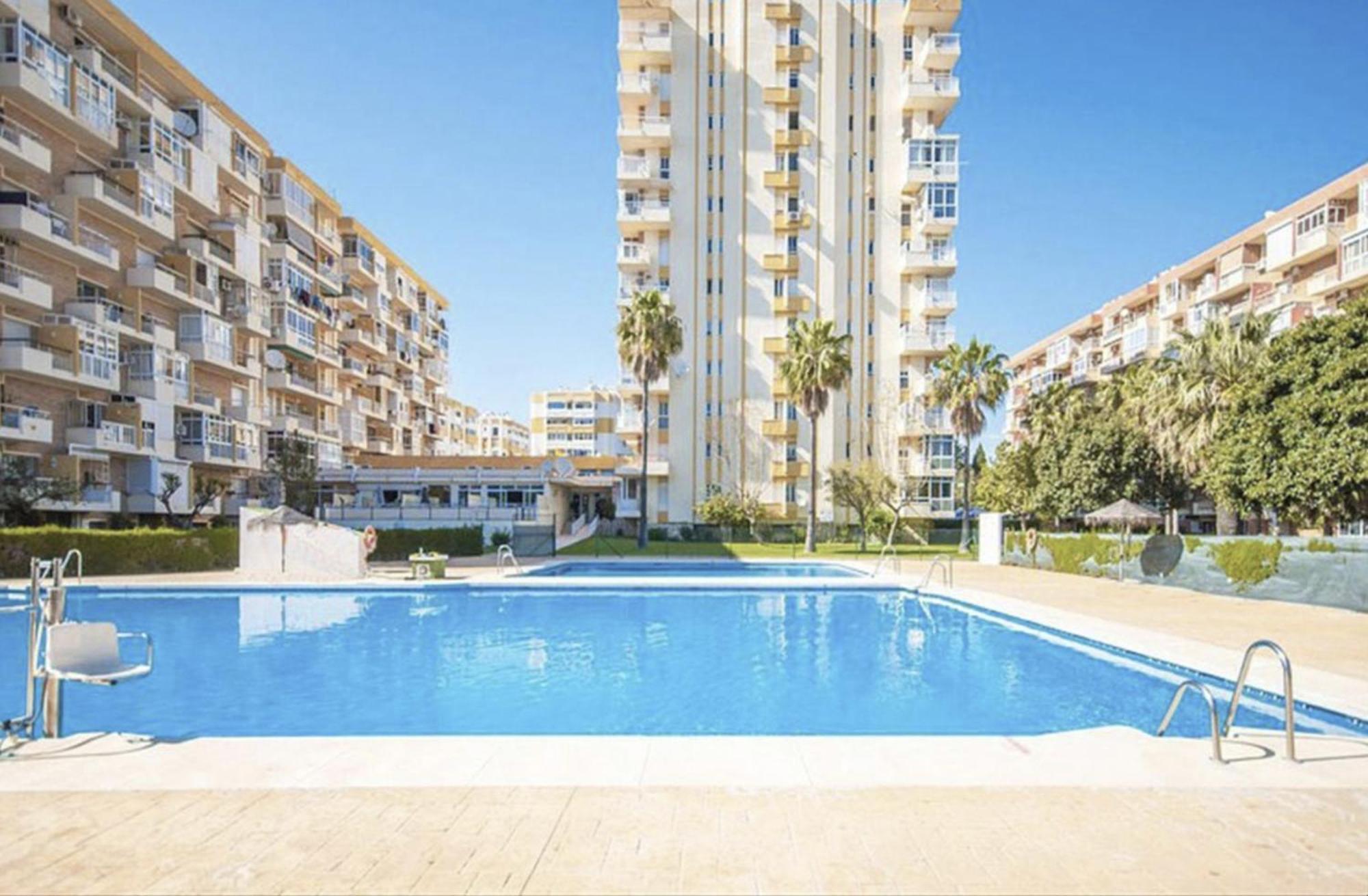 Apartment 797 Rentals- Elegante Estudio Reformado En Iris *