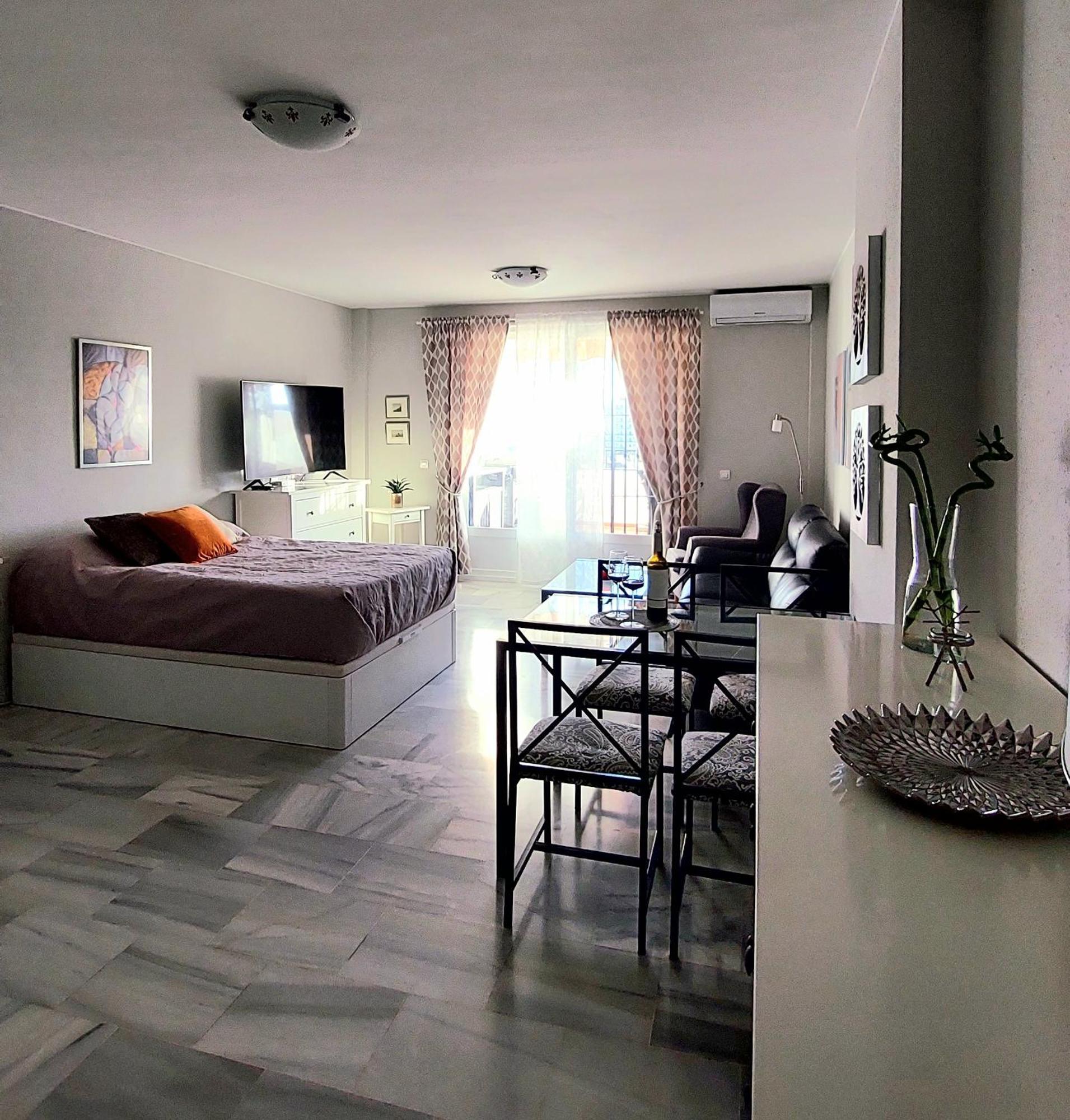 Estudio Pasodoble. Pueblo Evita Appartement Benalmádena