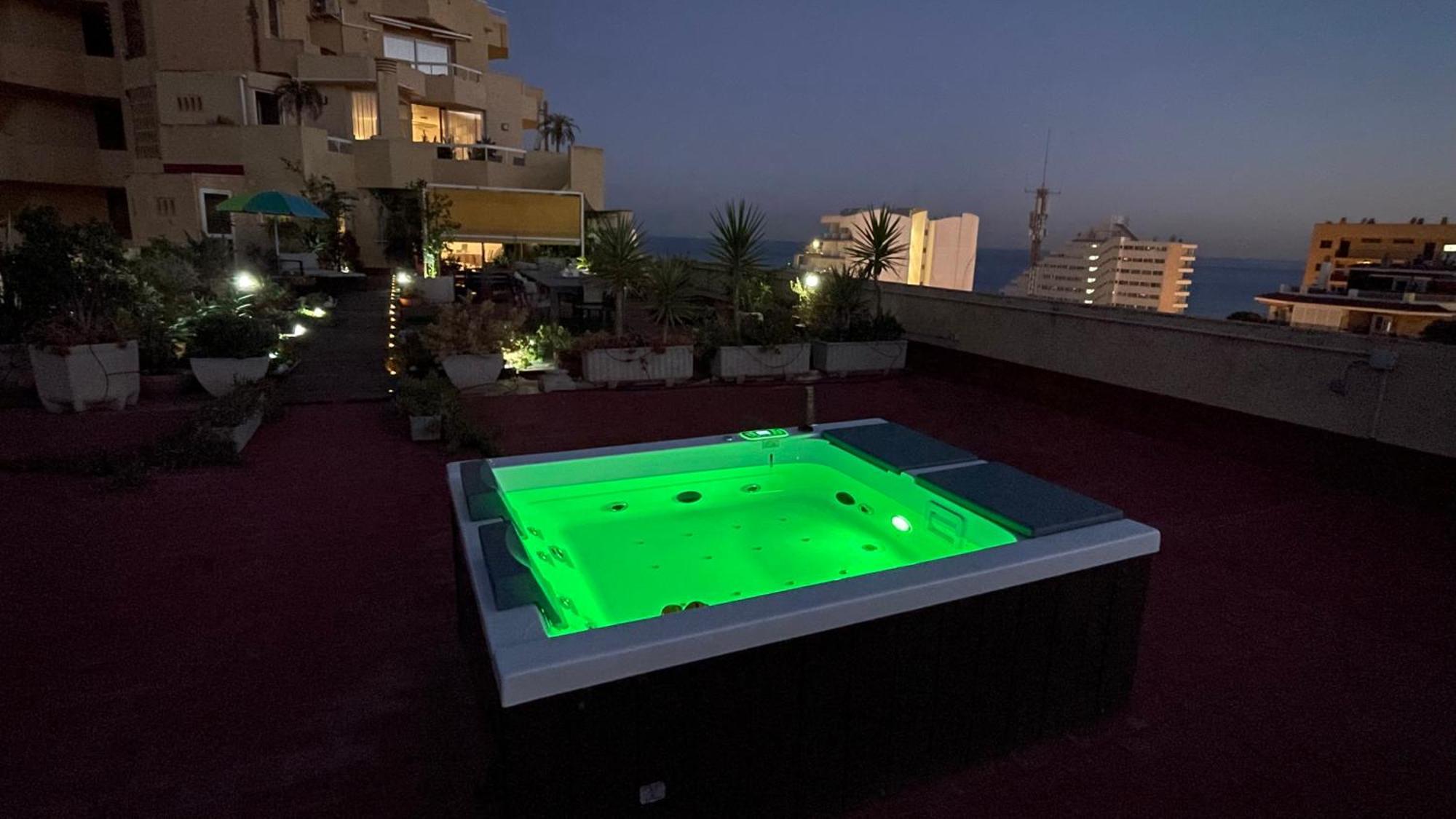 Apartment 550 M2 Luxury Penthouse - Jacuzzi, Golf & Benalmadena