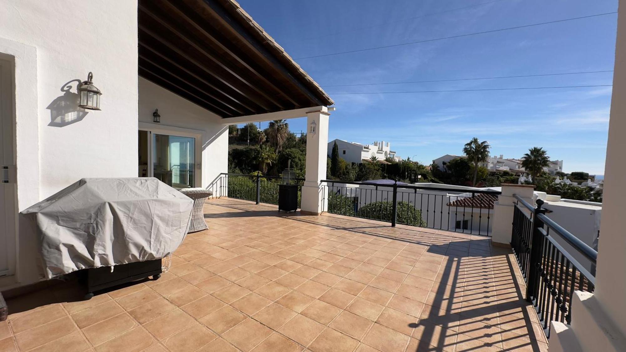 La Vista - Family Friendly Private Pool, Bbq, Sauna Benalmádena