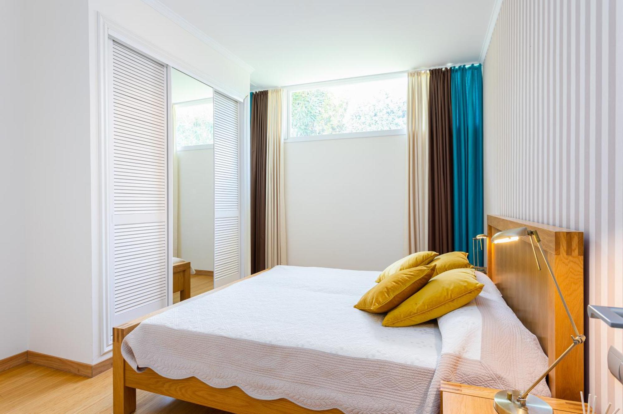 La Vista - Family Friendly Private Pool, Bbq, Sauna Villa