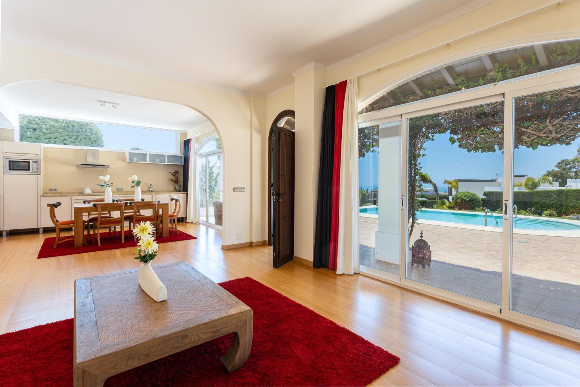 La Vista - Family Friendly Private Pool, Bbq, Sauna * Benalmádena