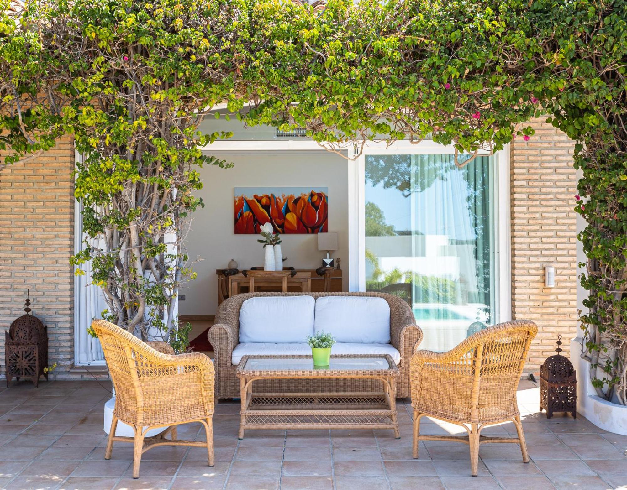 La Vista - Family Friendly Private Pool, Bbq, Sauna *