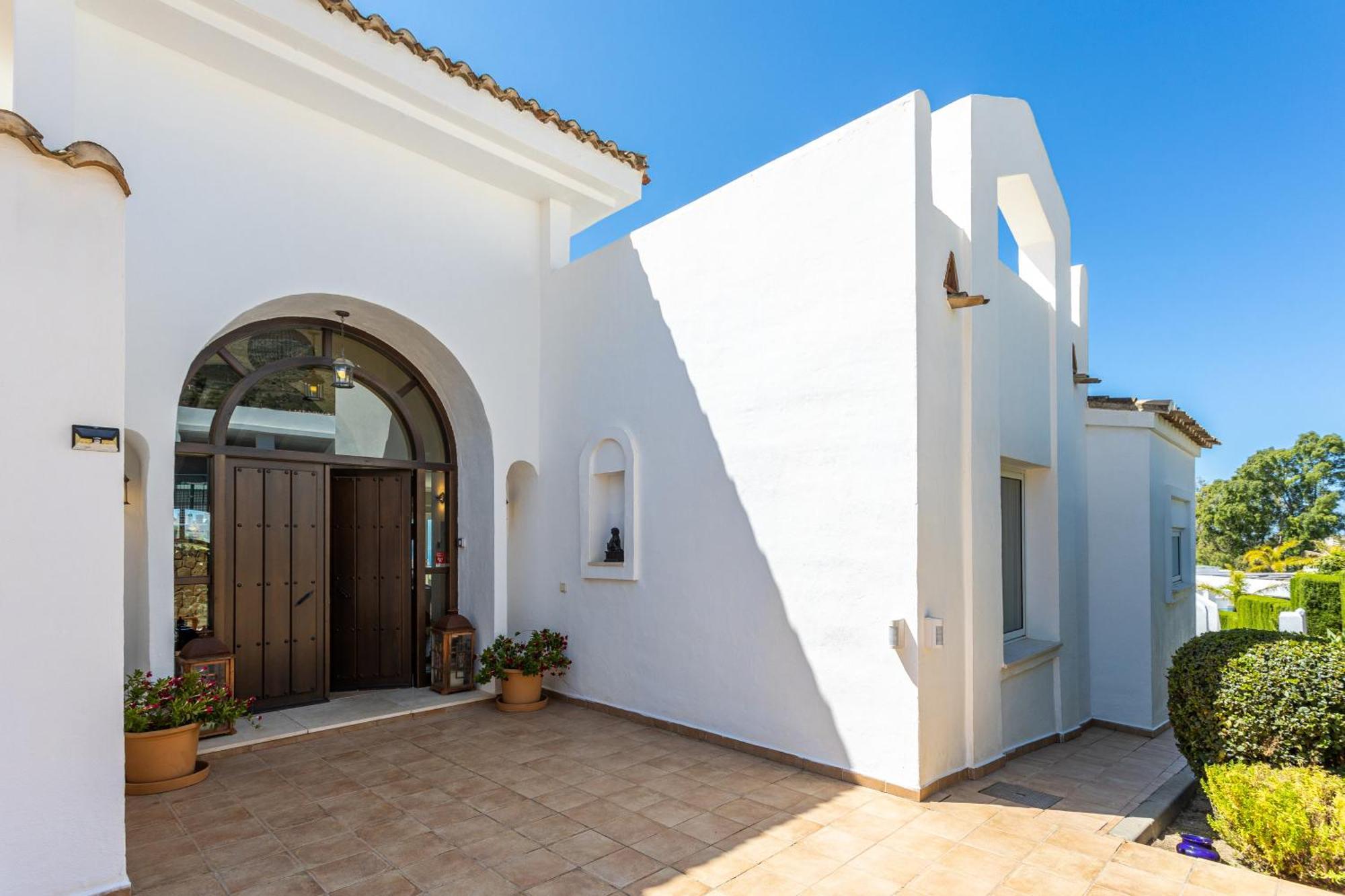 La Vista - Family Friendly Private Pool, Bbq, Sauna