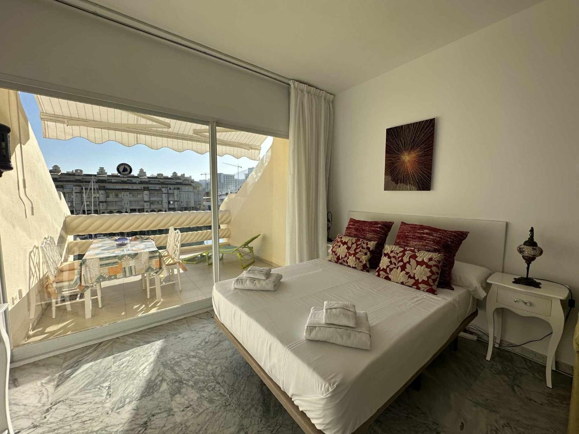 In Puerto Marina Appartement