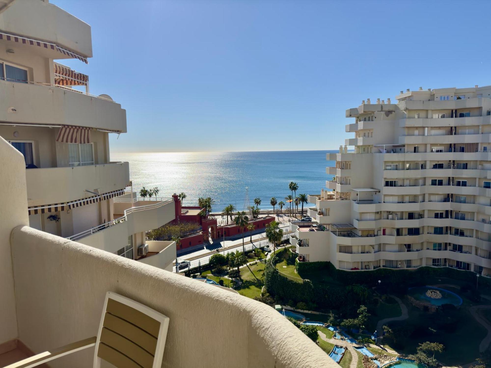 G&g Benalbeach Mediterranean Views Appartement *