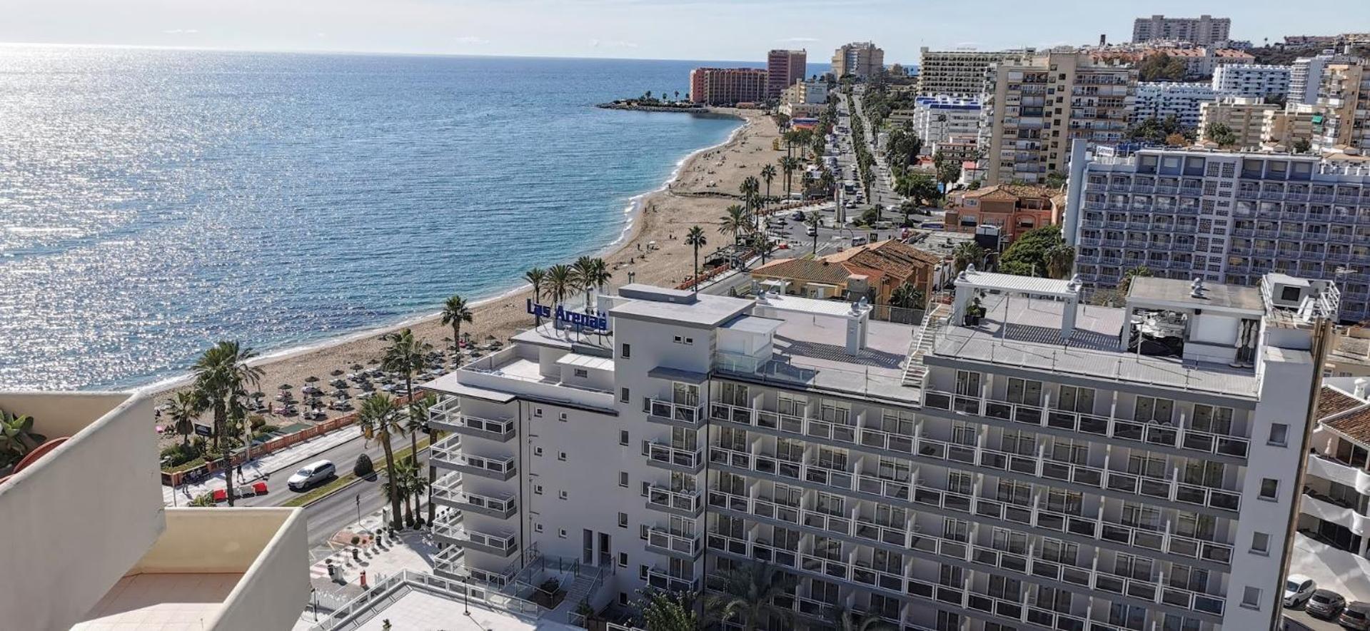 Front Line Sea View 1 Bedroom Large Apartment