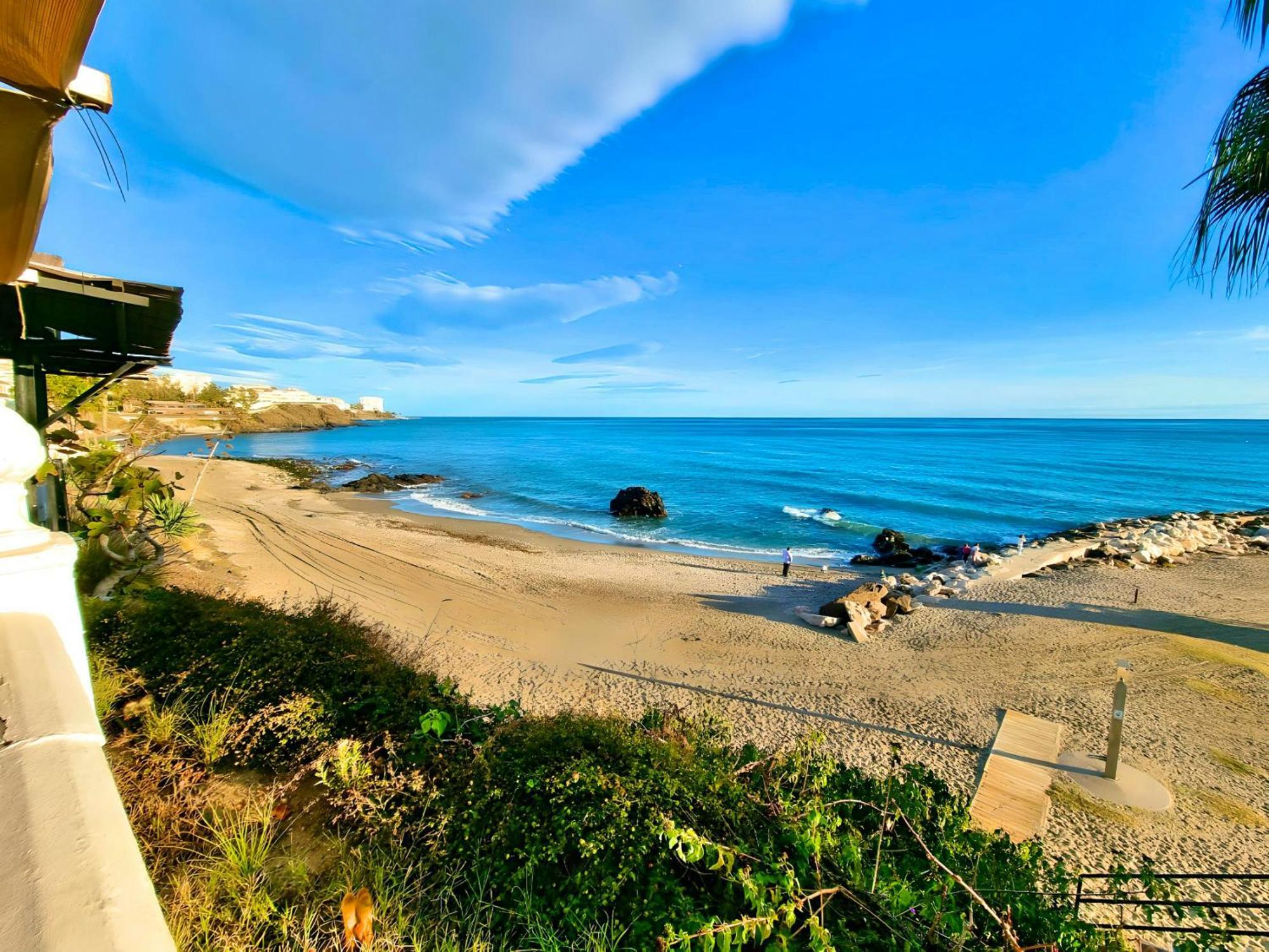 Apartment Pleasant With Sea View In 30 M² Pool