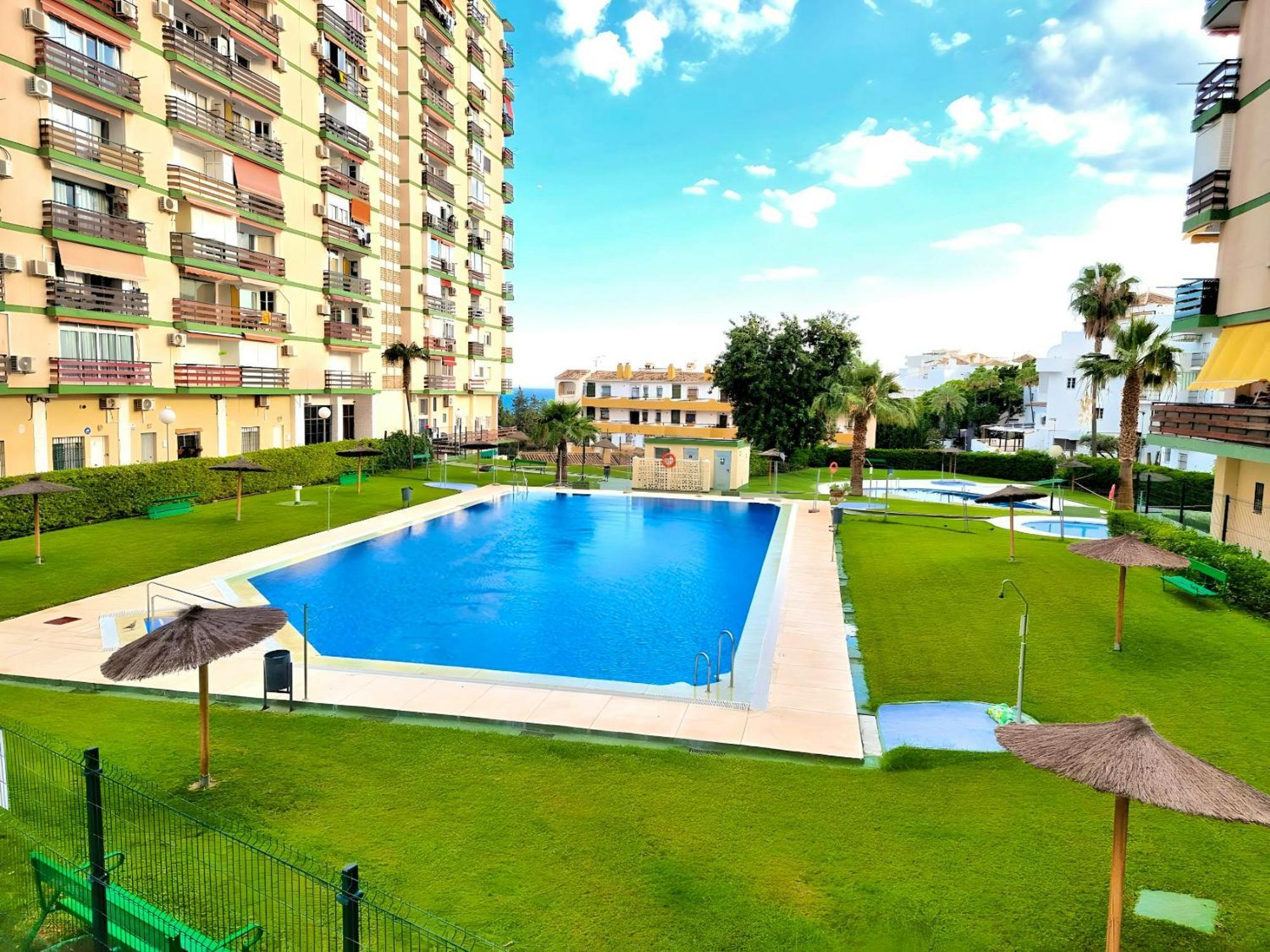 Pleasant With Sea View In 30 M² Pool Apartment