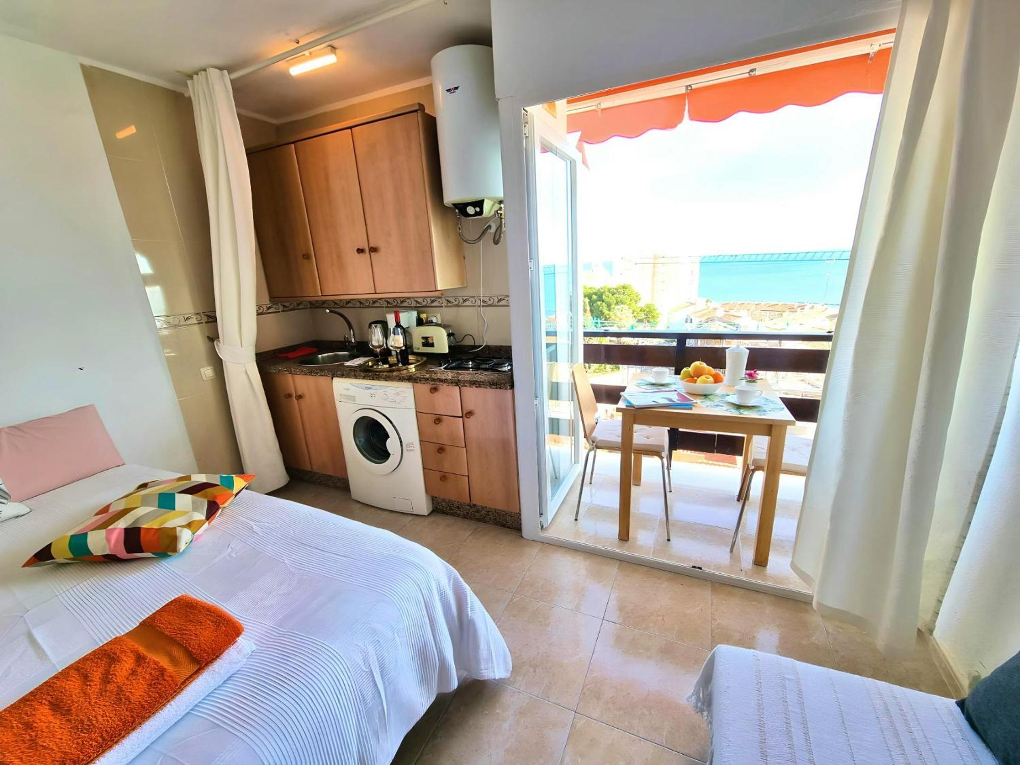 Apartment Pleasant With Sea View In 30 M² Pool