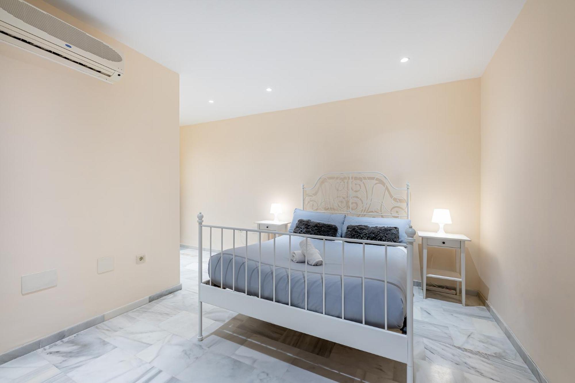 Vakantiehuis Chalet In Torrequebrada Residencial Golf Urbanization