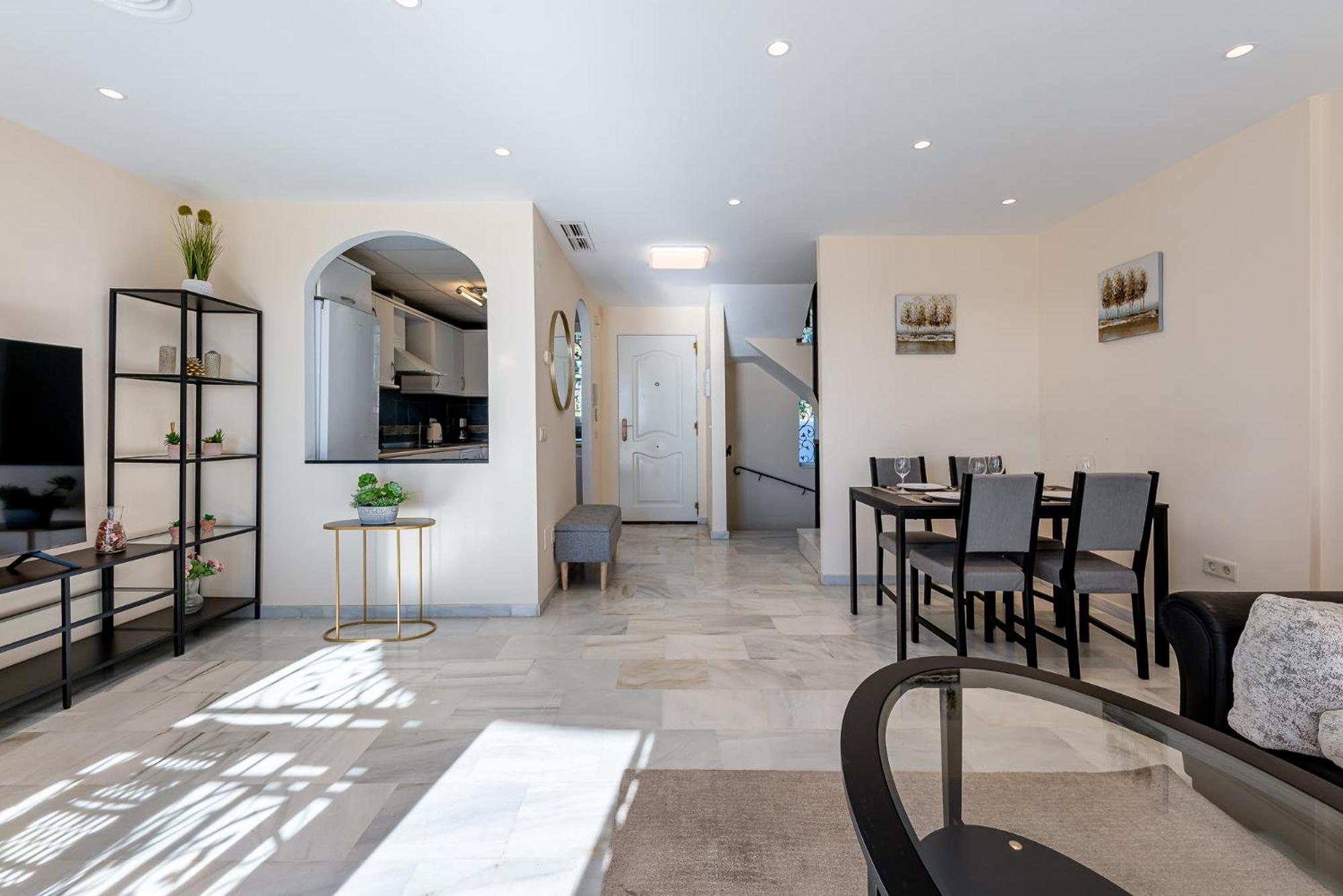 Chalet In Torrequebrada Residencial Golf Urbanization
