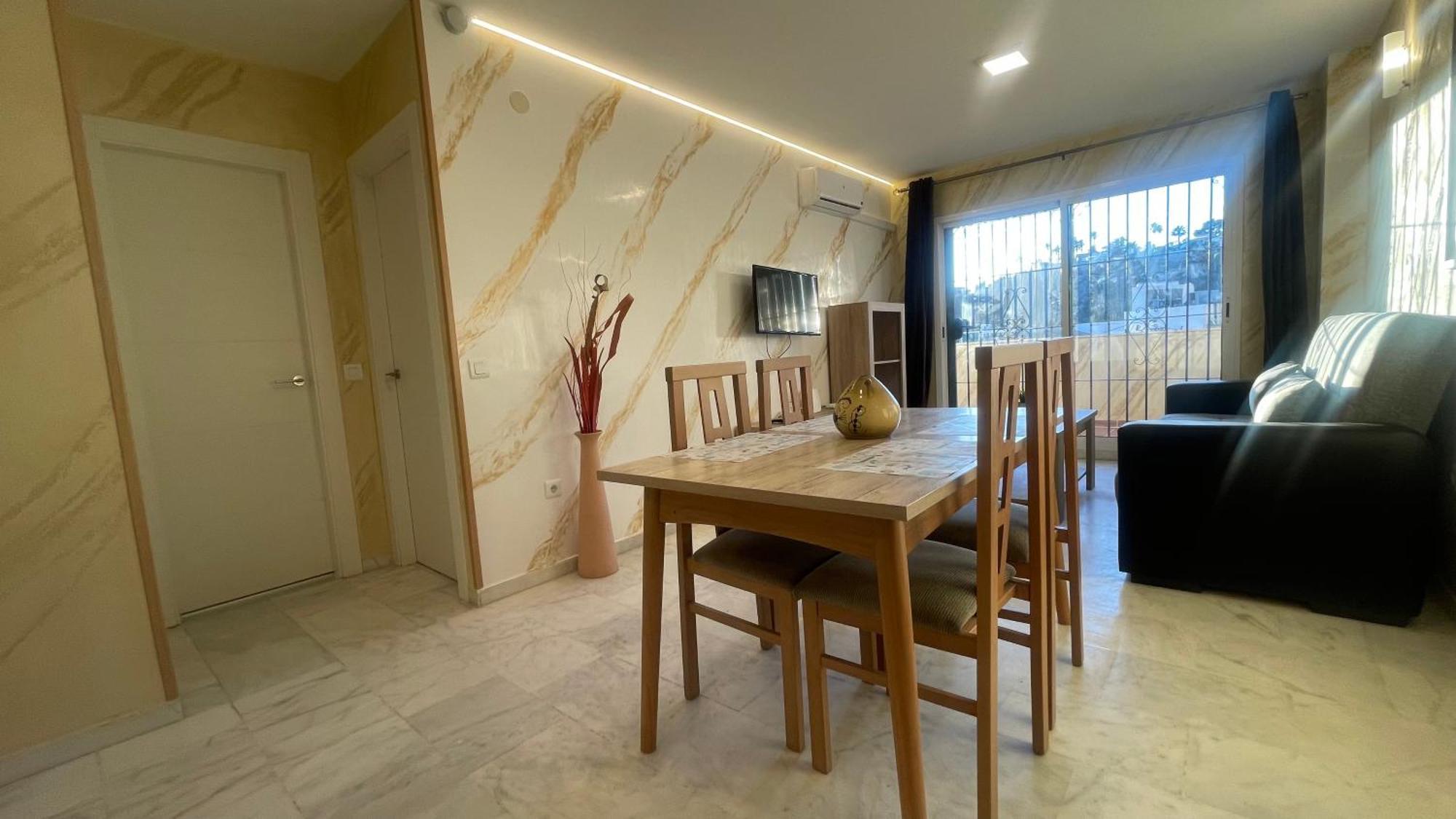 Apartamento Con Vista A La Piscina Benalmadena