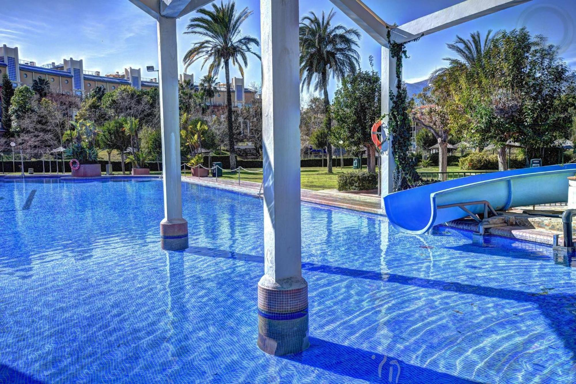 Deluxe In Benalbeach With Views Apartment *