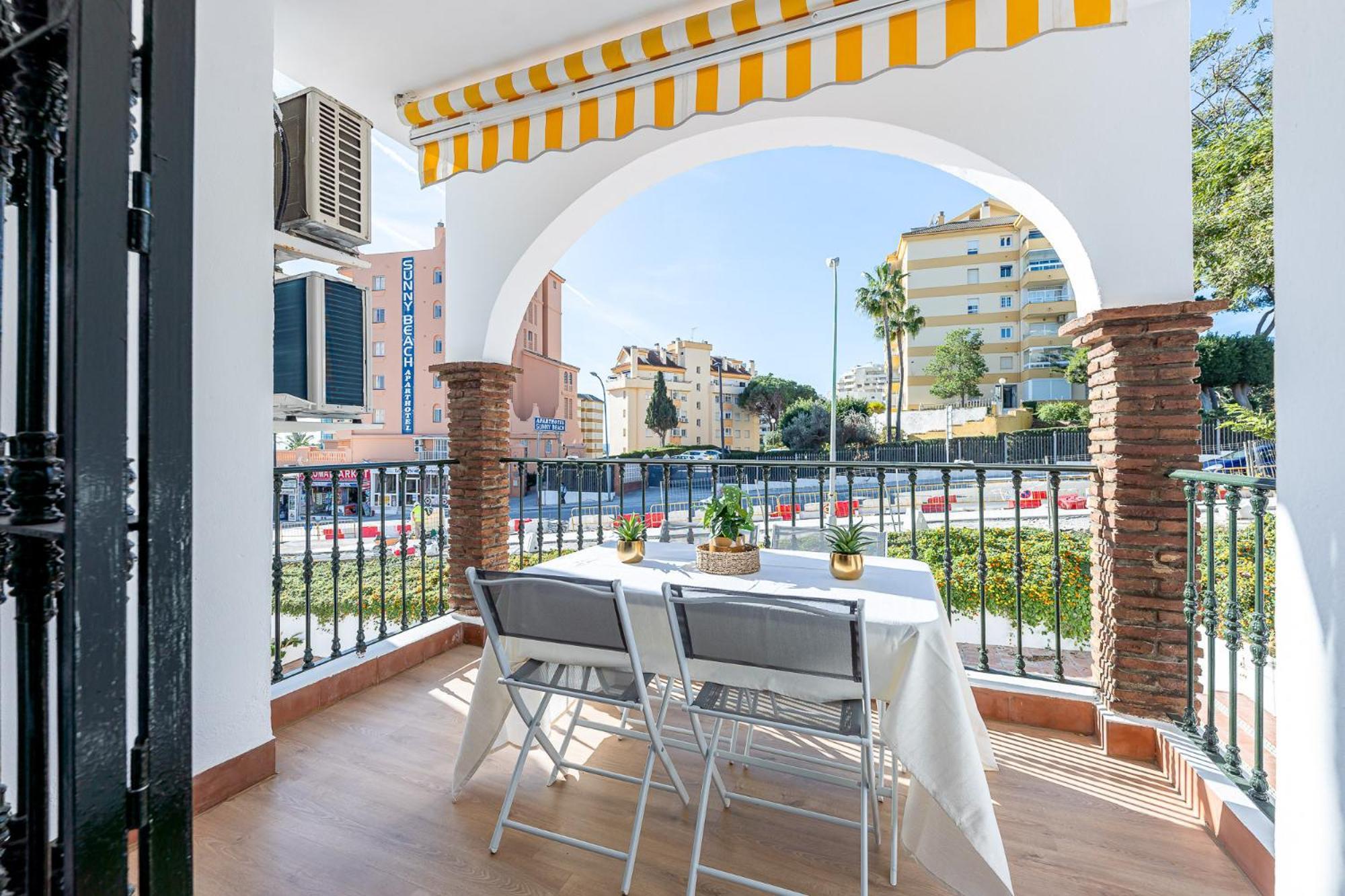 797 - En Pueblo Quinta A 1 Min De La Playa Apartment Benalmadena