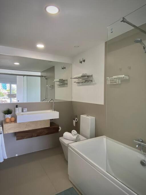 Relax In Reserva Del Higueron - Crystalline Apartment *