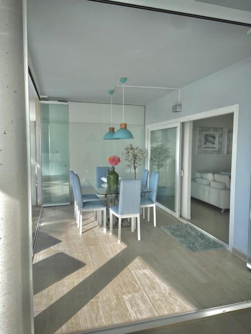 Relax In Reserva Del Higueron - Crystalline *