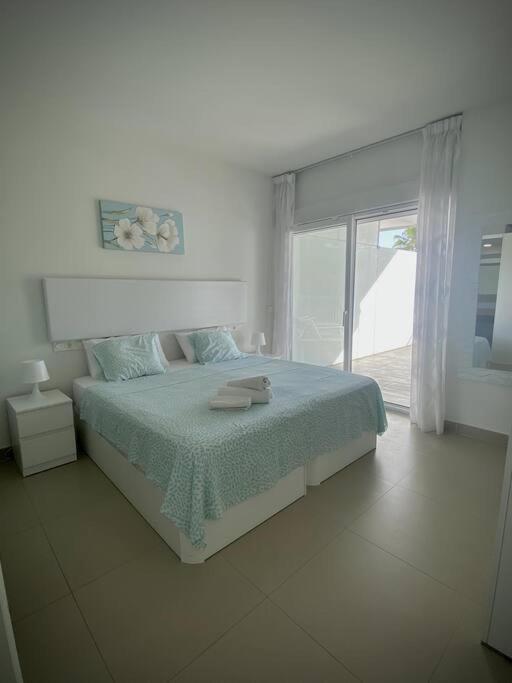 Relax In Reserva Del Higueron - Crystalline *