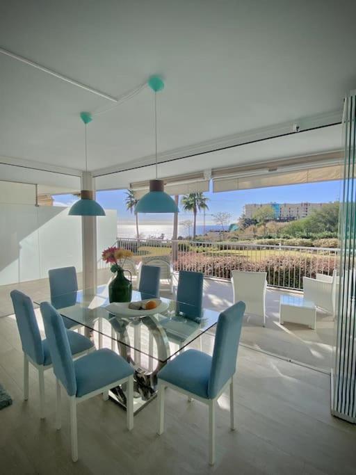 Relax In Reserva Del Higueron - Crystalline