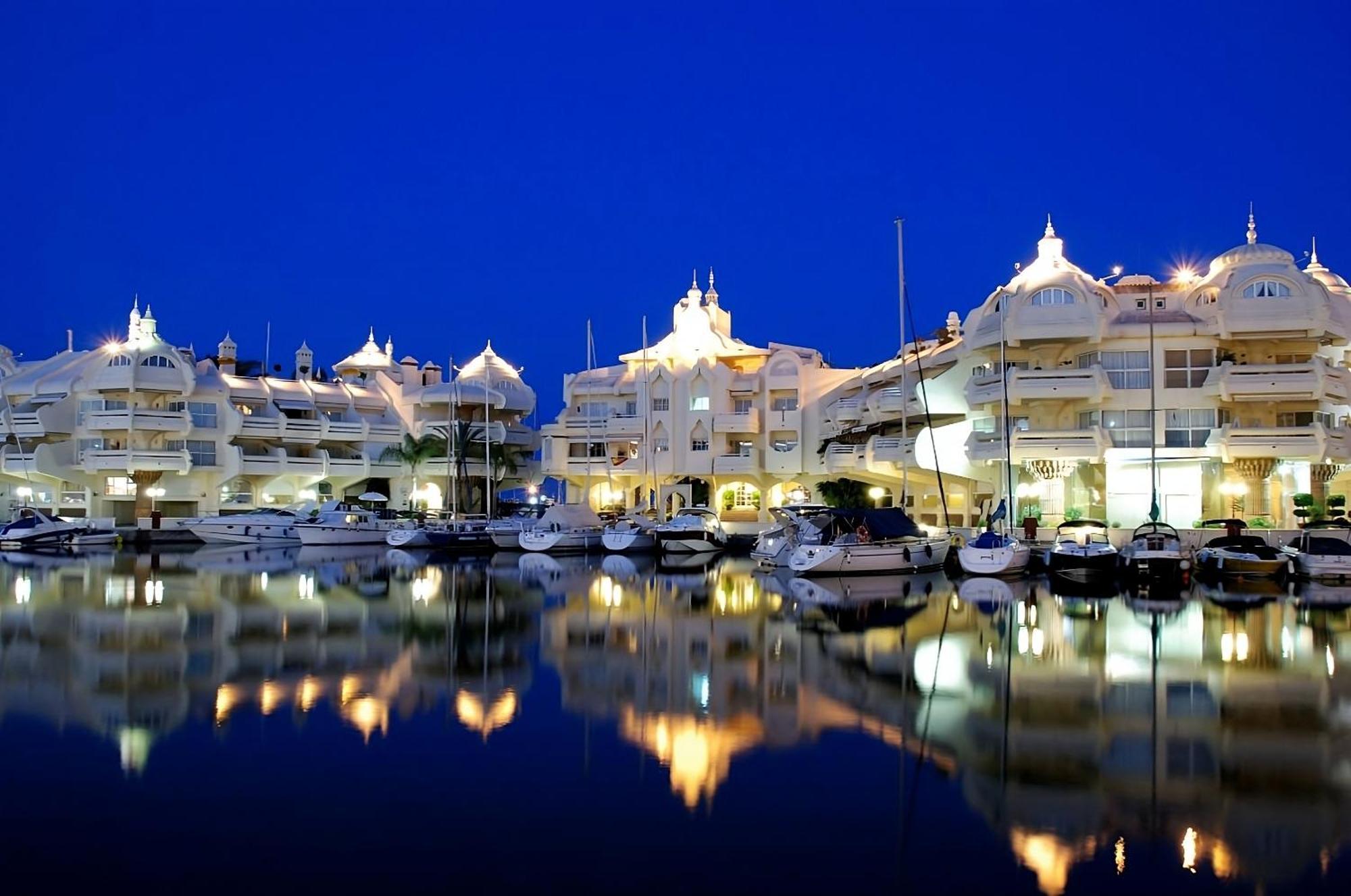 Jupiter. Moderno Estudio. Vistas Al Mar Y Montana Apartment